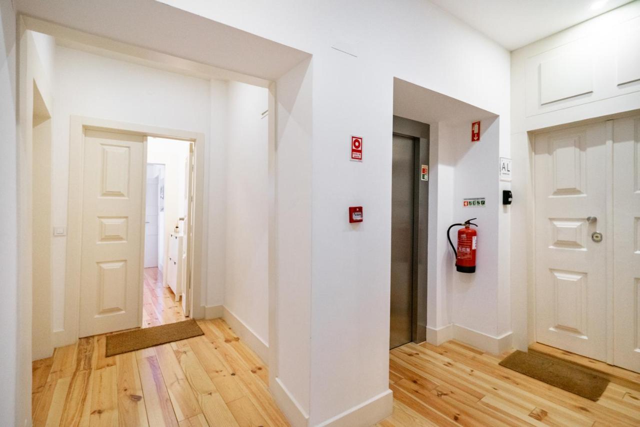 Whome Intendente Modern 1-Bed W/ Lift & Ac In Top Notch Location Lissabon Buitenkant foto